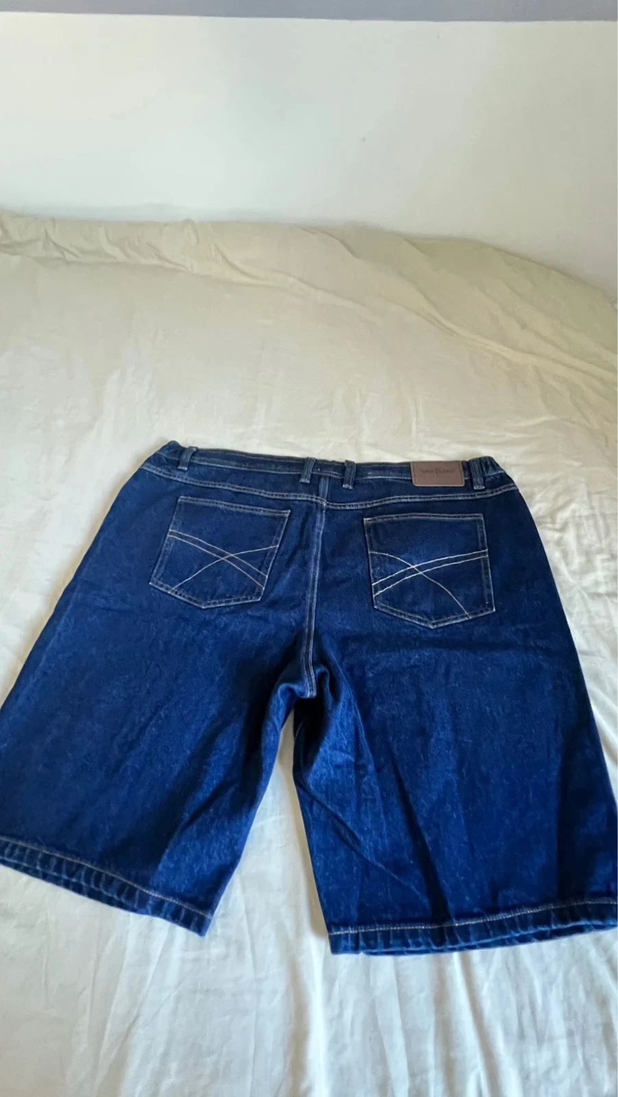 Short de mezclilla azul oscuro. – photo 2